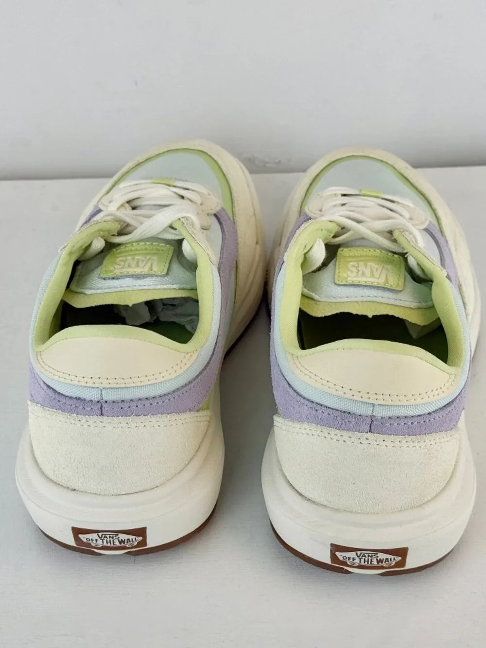 Men's 8 Women's 9.5 -VANS UltraRange 2.0 LimeLight Green Lightweight Sneaker